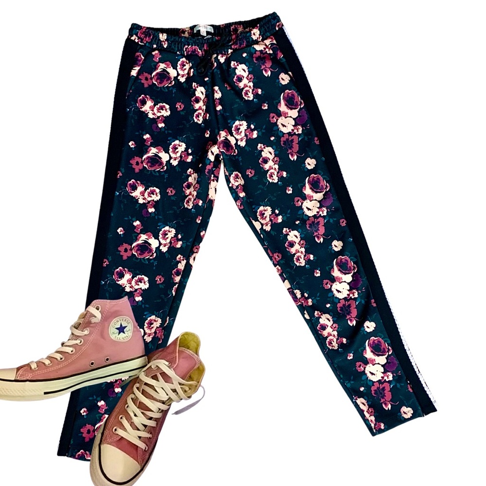 💰SOLD💰love Fire Floral Joggers
